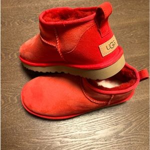 UGG Classic Ultra Mini